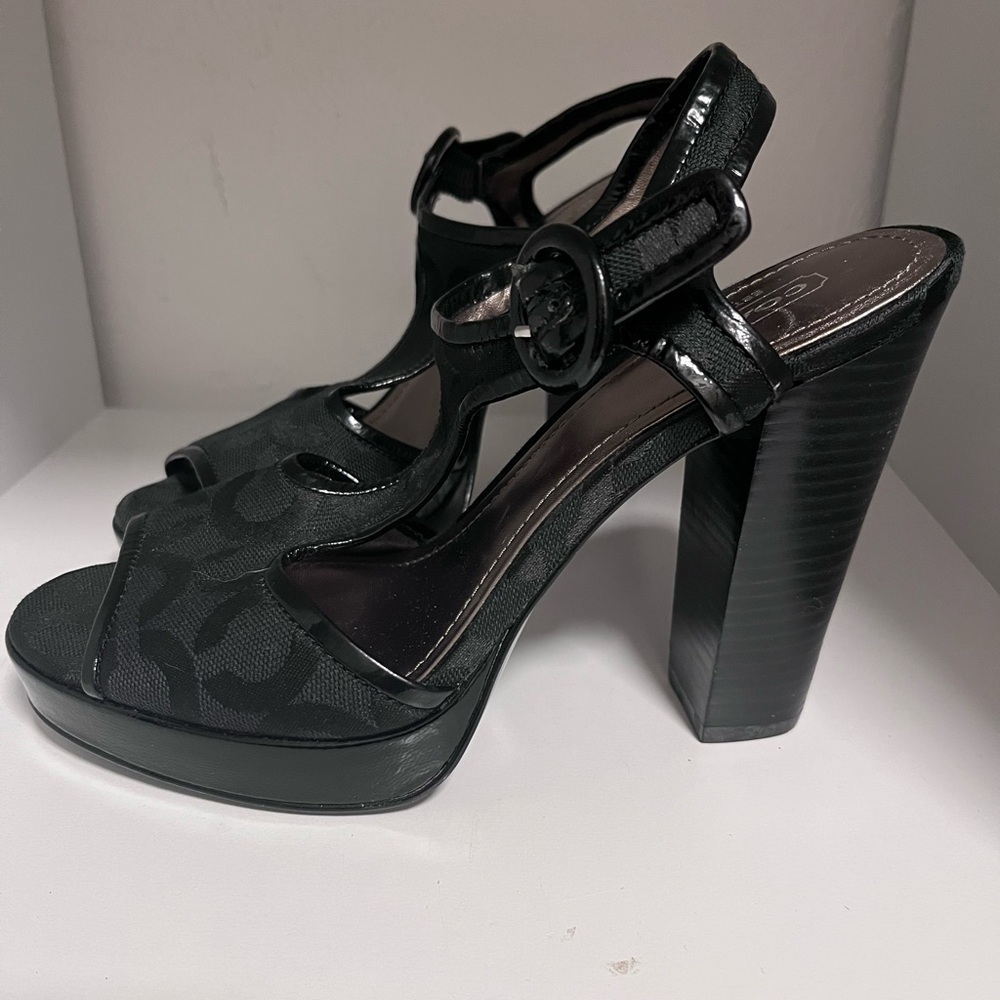 VTG Y2K Coach Signature Logo T-Strap Black Heels Size 7.5 - Picture 2 of 5